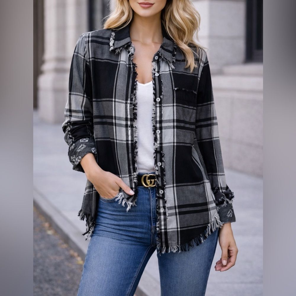 Tizzie Black Gray Plaid Button Front Shirt Frayed Hem 100% Cotton Size S